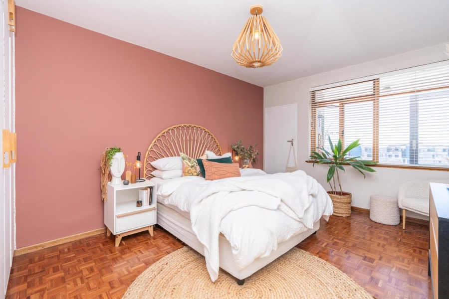 To Let 2 Bedroom Property for Rent in Green Point Western Cape